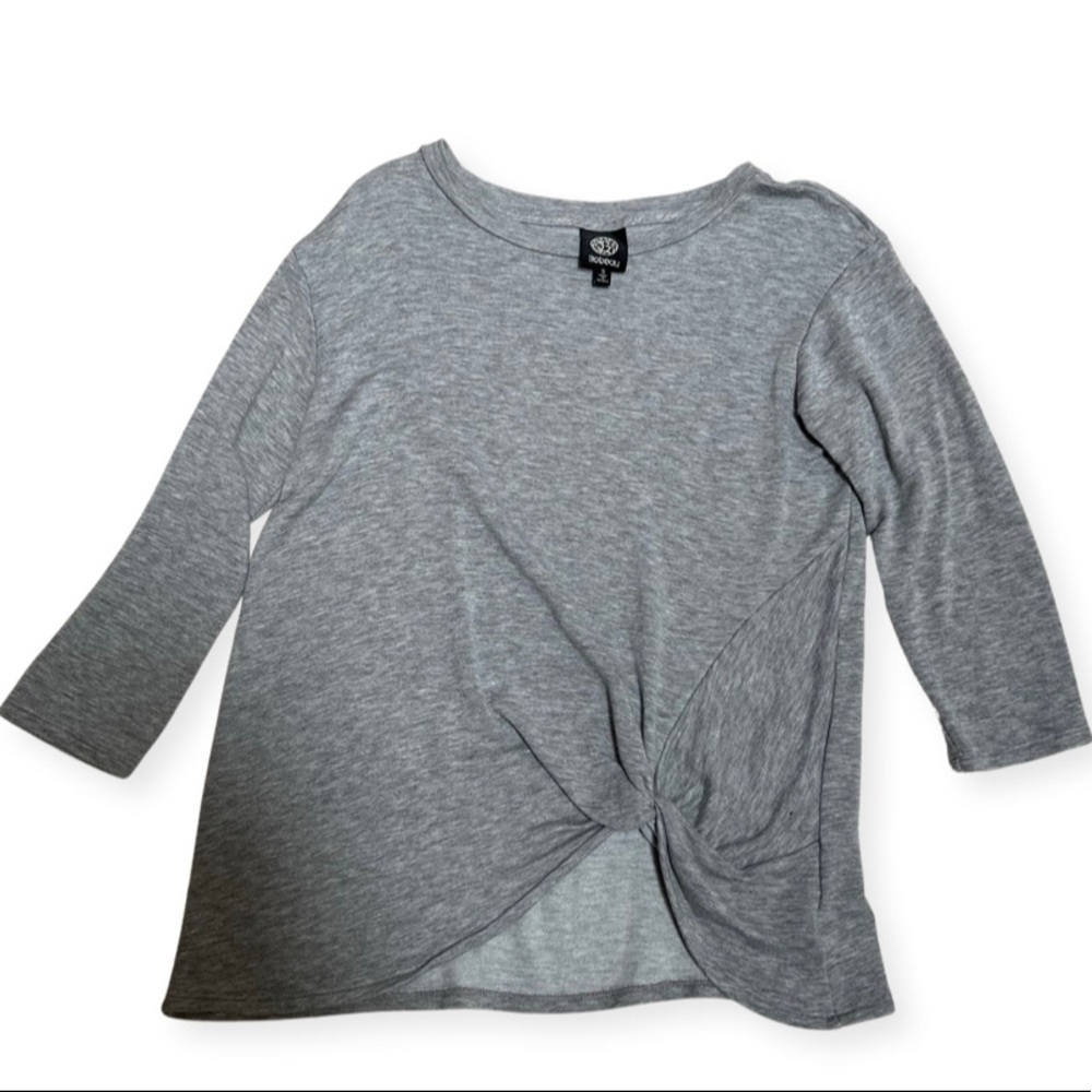 Bobeau 3/4 sleeve gray top with twist front detail size s